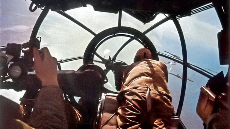 So verteidigten sich deutsche Bomber Detail Abschussmarkierungen an USS Abraham Lincoln